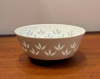 ARABIAアラビアFRIEDLKJELLBERG Rice Porcelain Friedl Holzer-kjellberg for Arabia, Rare Rice Porcelain Bowl