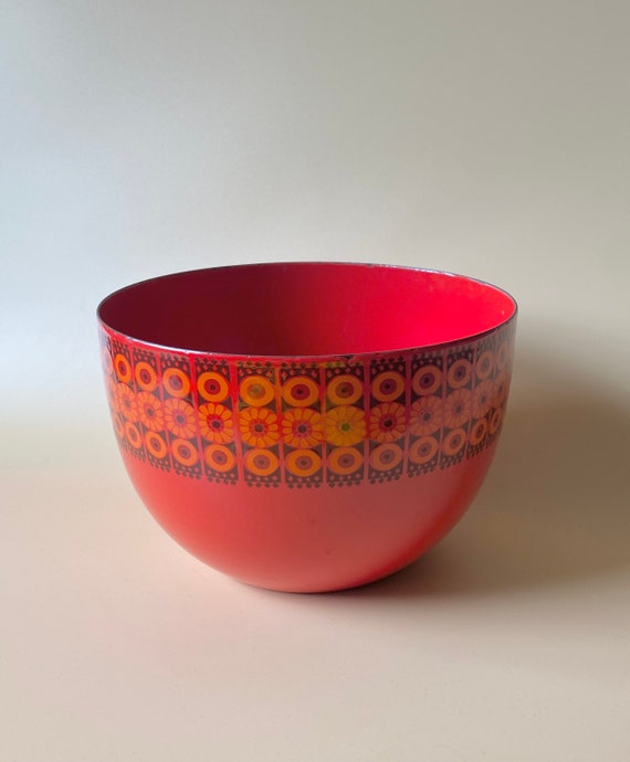 Big Vintage Finel Arabia Red Enamel Bowl by Kaj Franck, Made in Big Vintage Finel Arabia Red Enamel Bowl by Kaj Franck, Made in