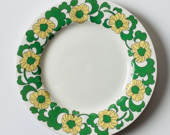 Super rare vintage Arabia Finland ”Petunia“ dessert plate, made in Finland