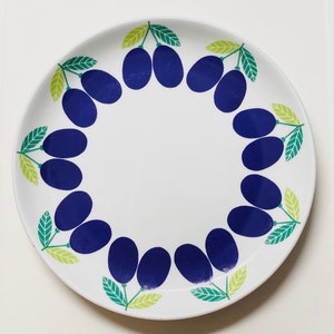 Rare vintage Arabia Finland ceramic deep plate named &quot;Pomona Plum&quot;, designed by Raija Uosikkinen, 1960s, Made in Finland