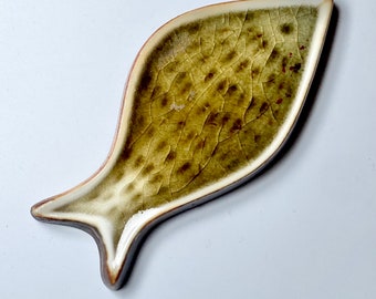 Very rare hand painted vintage Arabia Finland wall art named “Kala”（fish), designed by Gunvor Olin-Grönqvist, 1960s, Made in Finland