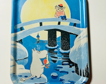 Mint with tag / Moomin wooden tray, made in Sweden