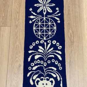 A festival and Joyful floral vintage Finnish woolen tapestry  (Täkänä ) handmade in Finland by Lapuan Kankurit, 1960s
