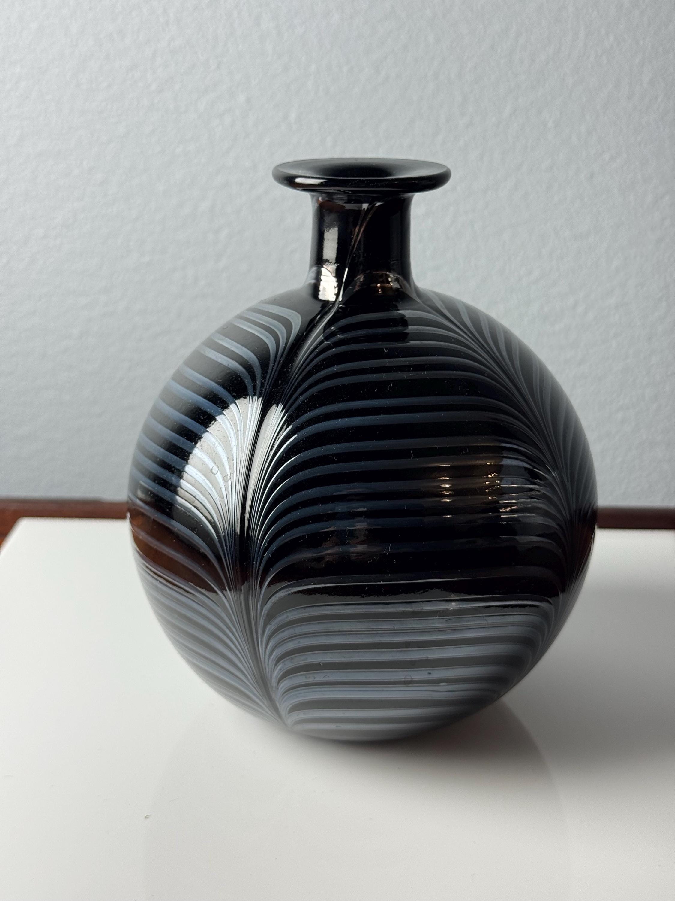 Nanny still vase - Etsy 日本