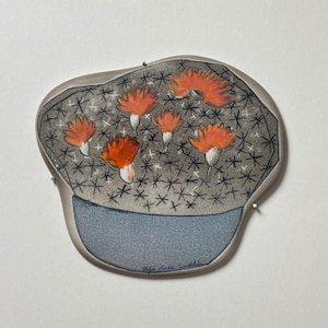 Vintage Arabia Finland ceramic art wall plate designed by Heljä Liukko-Sundström, 1990, Made in Finland