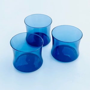 3 Iittala Drinking glasses i-104 blue by Timo Sarpaneva, 1956-1967, Made in Finland