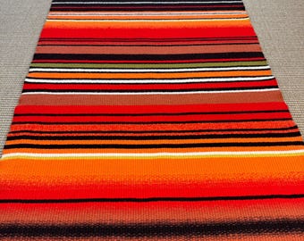 Bright and joyful Mid Century Modern Vintage Finnish woolen Rug (Raanu),handmade in Finland in 1970