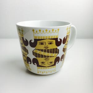 Very RARE vintage Arabia Finland ceramic mug named “ Korttipakka&quot;, designed by Kaj Franck / Raija Uosikkinen, 1960s, Made in Finland