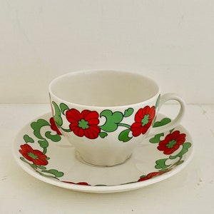 Super rare vintage Arabia Finland ”Petunia“ coffee cup set include cup and saucer, made in Finland