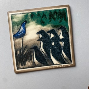Vintage Arabia Finland ceramic screen Printing penguin art wall plate designed by Heljä Liukko-Sundström, 1987, Made in Finland