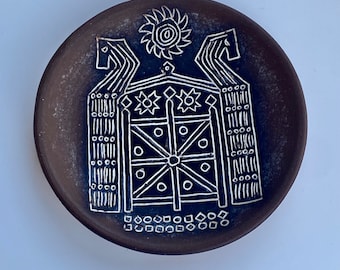 Mid century modern style of Stig Lindberg  ceramics. TEKT Ceramic wall plates, made in Estonia