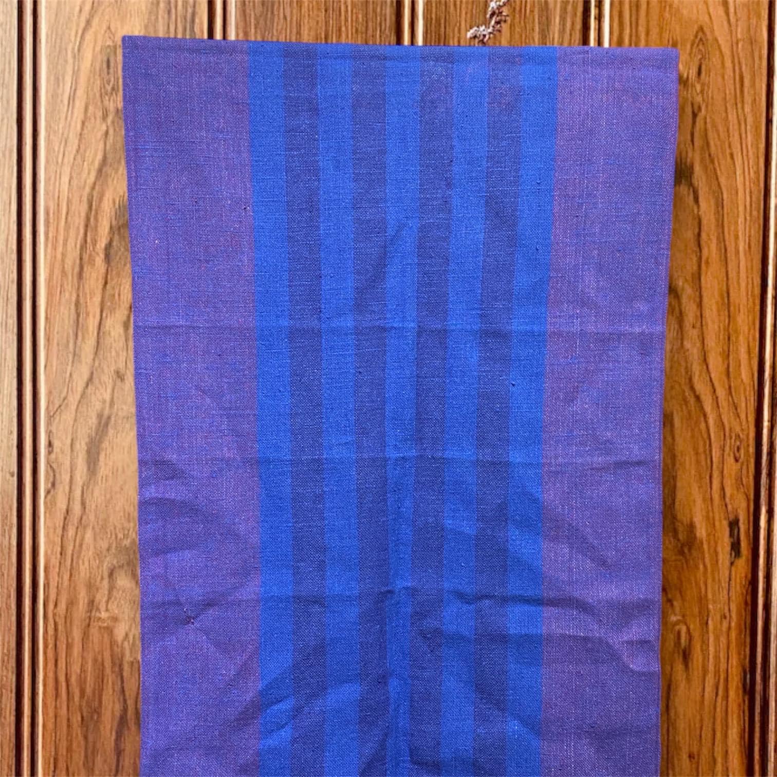 Minimalistische/große Vintage handgewebte Leinentischdecke, 1960er, made in Finland
