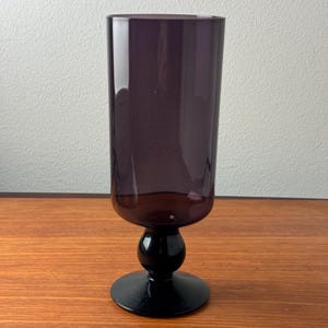 Vintage / beautiful purple Nuutajärvi glass vase 3047 designed by Oiva Toikka , 1950s Made in Finland