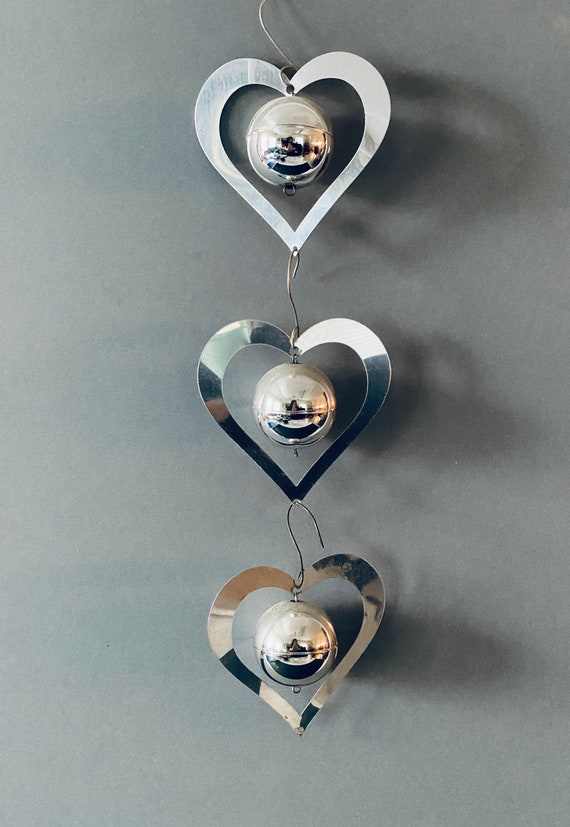 Kaija Aarikka がデザインした 3 つのパーツからなる大きな