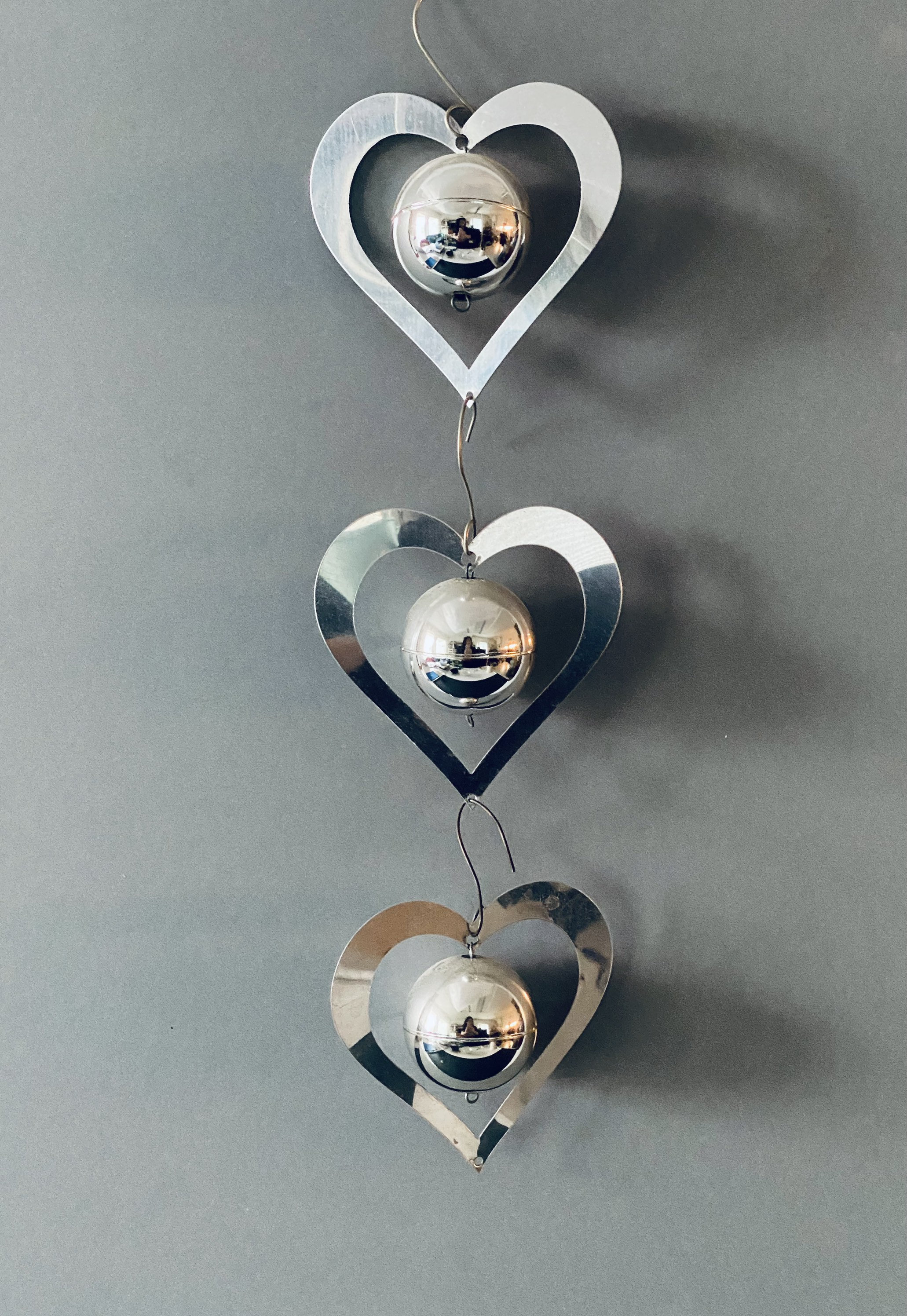 Kaija Aarikka がデザインした 3 つのパーツからなる大きな