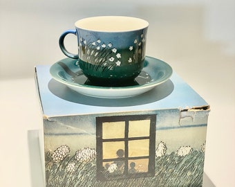 Vintage Arabia Finland mom tea cup set with original box  by Heljä Liukko-Sundström, 1977, Made in Finland