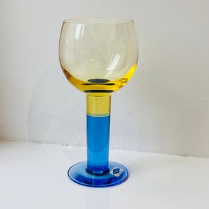 Collectable/With original tag/ super rare color vintage Nuutajärvi glass named “Mondo” by Kerttu Nurminen
