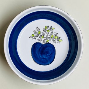 Rare hand painted big bowl named "viktoria " by Marianne Westman for Rörstrand Sweden
