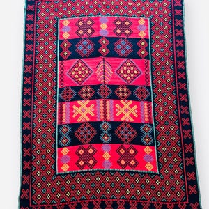 Bright and joyful Mid Century Modern Vintage Finnish woolen Rug (Raanu),handmade in Finland in 1970