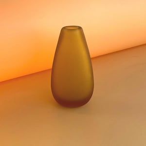 Beautiful glass vase / art object “amber” series made in Riihimaen by Nanny Still, 1950s, Made in Finland