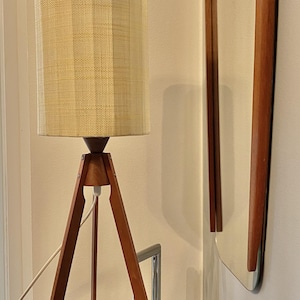 A wonderful Mid-century elegant Danish Teak Tripod Table Lamp, 1960s, made in Denmark