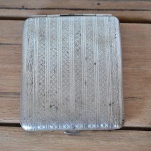 Vintage metal money case wallet Art Deco 1920s ot10