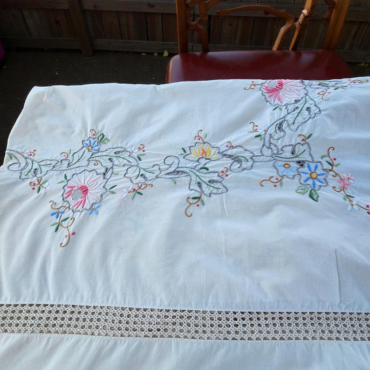 ヴィンテージ 手刺繍 リネン テーブルクロス カットワーク レース 花柄
