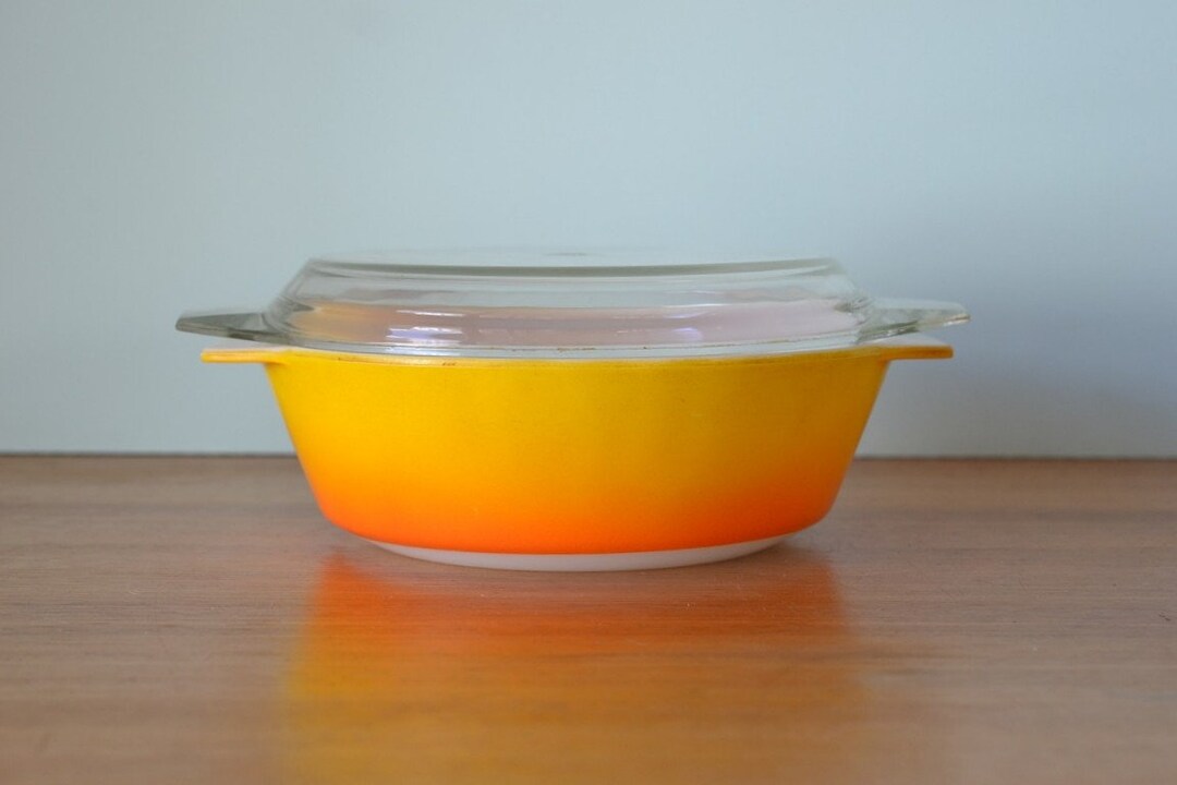 Pyrex Sunburst Pattern Vintage JAJ Pyrex Sunburst Ovenproof Casserole Dish Bowl Orange Yellow ...