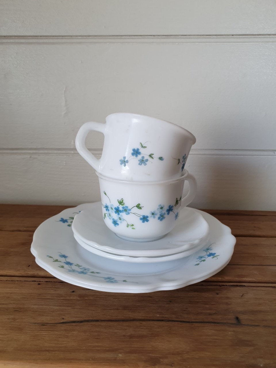 ヴィンテージ アルコパル フランス 2 x トリオセット ティーカップ