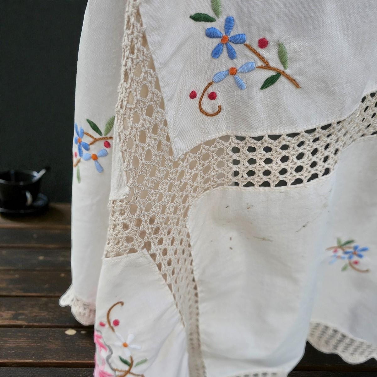 ヴィンテージ 手刺繍 リネン テーブルクロス カットワーク レース 花柄