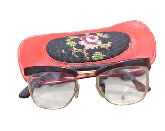 Vintage 1960s Reading Glasses Spectacles Gold Rim LYLBT1