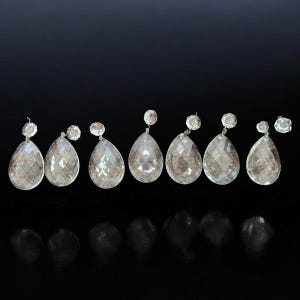 Vintage 7 x glass crystal tear drop Pendalogues chandelier 7 cm x 5 cm