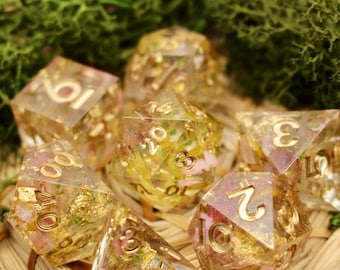Spring Court Inspired Leaf Resin Dice Set | Handmade Sharp Edge TTRPG Dice (7 Piece)