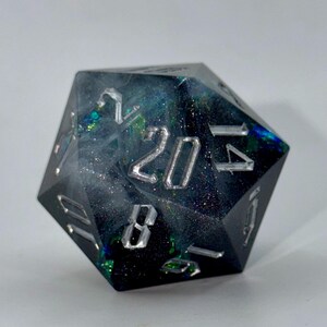 Dados de resina intergalácticos D20 de 33 mm, gruesos y extragrandes con borde afilado, para DnD y TTRPG.
