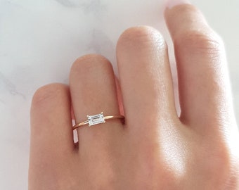 White Topaz Baguette Ring / 14K Solid Gold Ring / Baguette Ring / Topaz Ring / Topaz Ring 14K Gold / Topaz Ring Solid Gold /White Topaz Ring