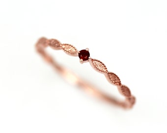 Lace Garnet Gold Ring, Filigree ring, 14K Gold Ring, Garnet Ring, January Birthstone Ring, Personalized Ring, Stacking Ring, Dainty Gold