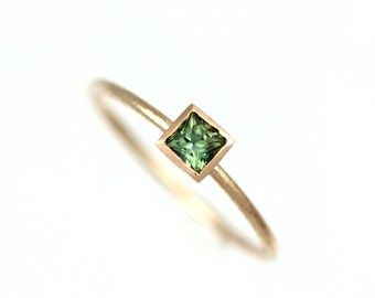 Green Sapphire Ring, 14K Sapphire Ring, Gold Sapphire Ring, Square Ring, 14K Square Ring, Gold Square Ring, Green Sapphire Square Ring, 14K