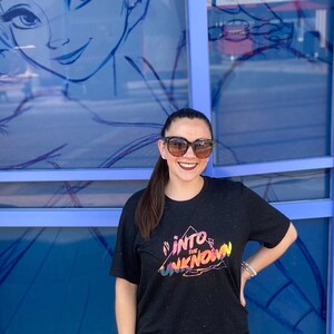 Unknown| Tee | Shirt | Elsa | Inspired | Queen |Holographic | Unisex Shirts | T-Shirts | Magic | Olaf |Frozen | Family | Princess | Birthday