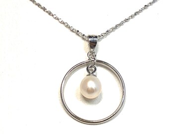 MMC Silver Pendants Round Pearl Charms Necklaces for Womens