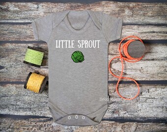 Little Sprout  - Cute Christmas Babygrow / Vest / all in one / bodysuit - Baby / Xmas / Gift / Present / Glitter