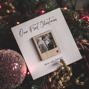 NUESTRA PRIMERA NAVIDAD / Tarjeta Polaroid de lujo personalizada / Añade tu propia fotografía