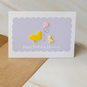 Feliz cumpleaños mamá / Tarjeta de lujo lila / Pato y patitos