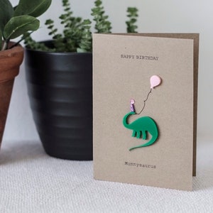 Gelukkige verjaardag/Mummysaurus/luxe kaart voor mama/mummie/dinosaurus/