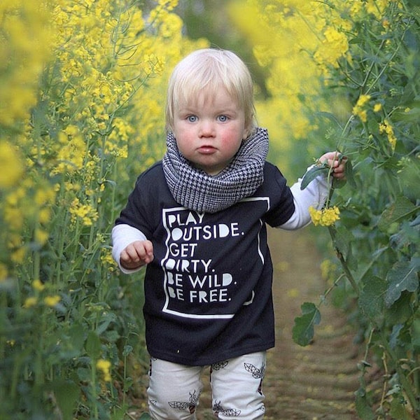 Play Outside, Get Dirty, Be Wild, Be Free Slogan T - Childrens / Toddler / Kids / Baby T-SHIRT