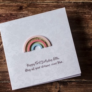 Gepersonaliseerde luxe 1E VERJAARDAGKAART / Regenboog pastel / Babymeisje / Op maat gemaakt / Glitter / First
