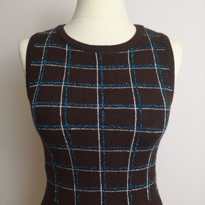 Vintage jaren 1970 bruin met glitterstrepen geruit patroon ronde hals trui gebreid vest, pin-up rockabilly disco elegante formele top XS