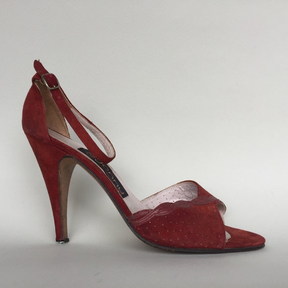 burgundy heels size 5