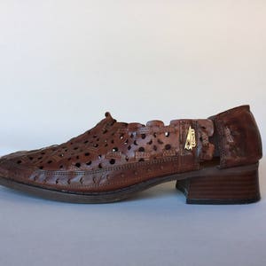 chocolate tan brown perforated cut out engraved low heeled high quality genuine leather italian handmade shoes 41 EU, 10&#39;5 US, 8&#39;5 UK