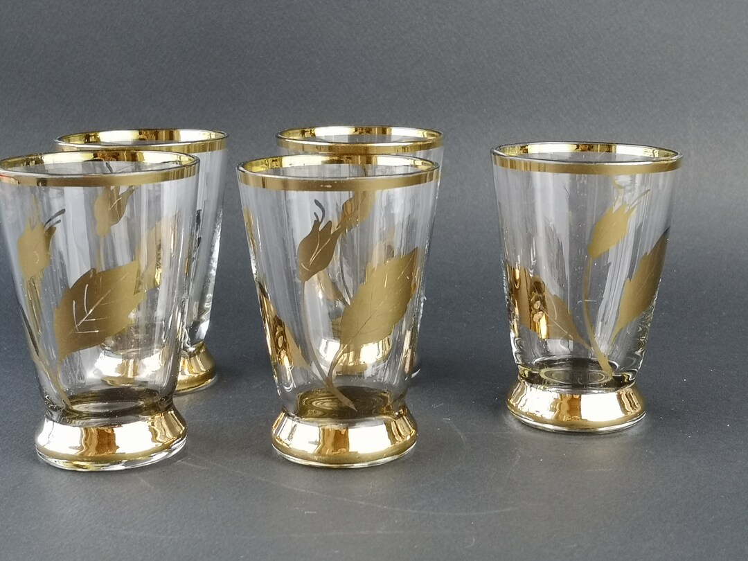 Set of 5 60s Vintage Liqueur Aperitif Drinking Glasses With Gold