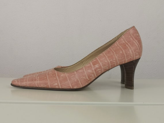 Pink shop pointed pumps